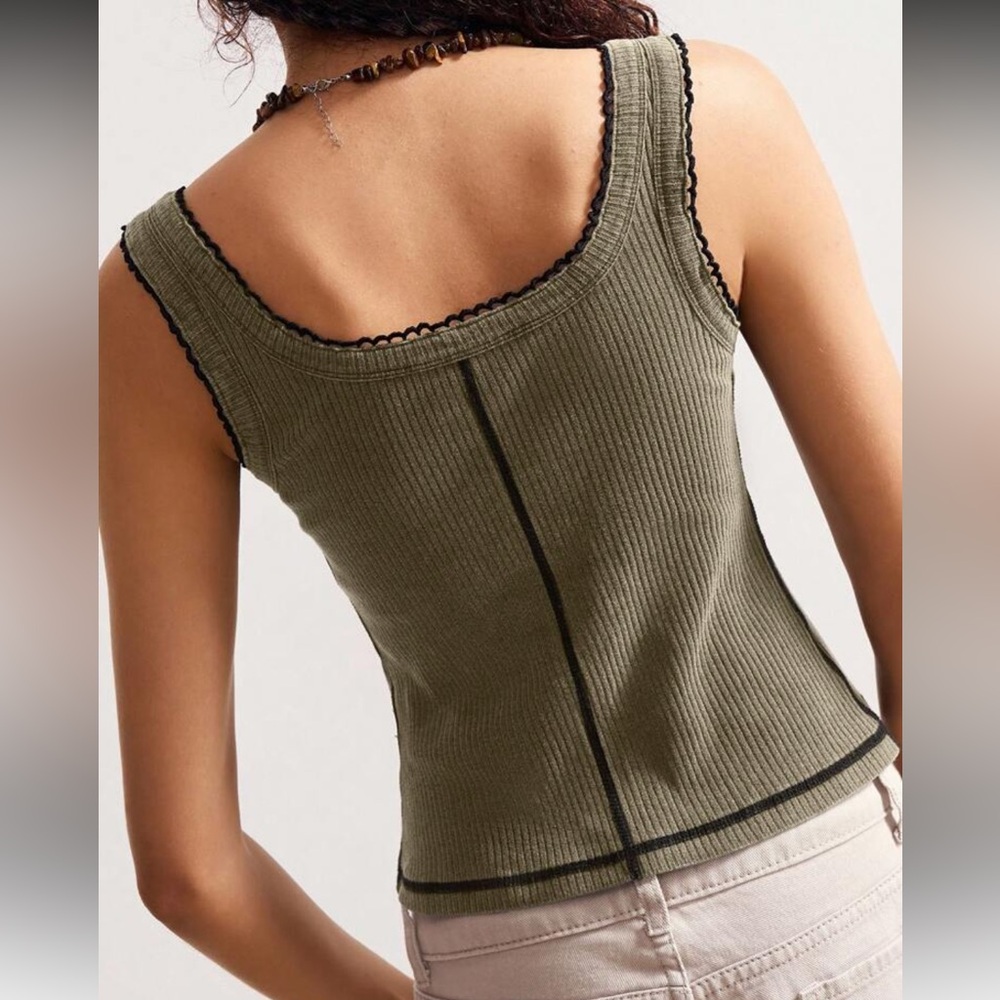 Pink Button-Down Ribbed Tank Top - Picture 6 of 15